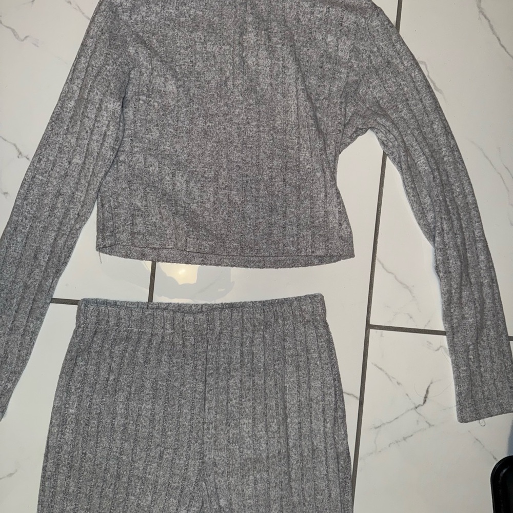 gray matching turtleneck and pants soft lounge set - Picture 2 of 4